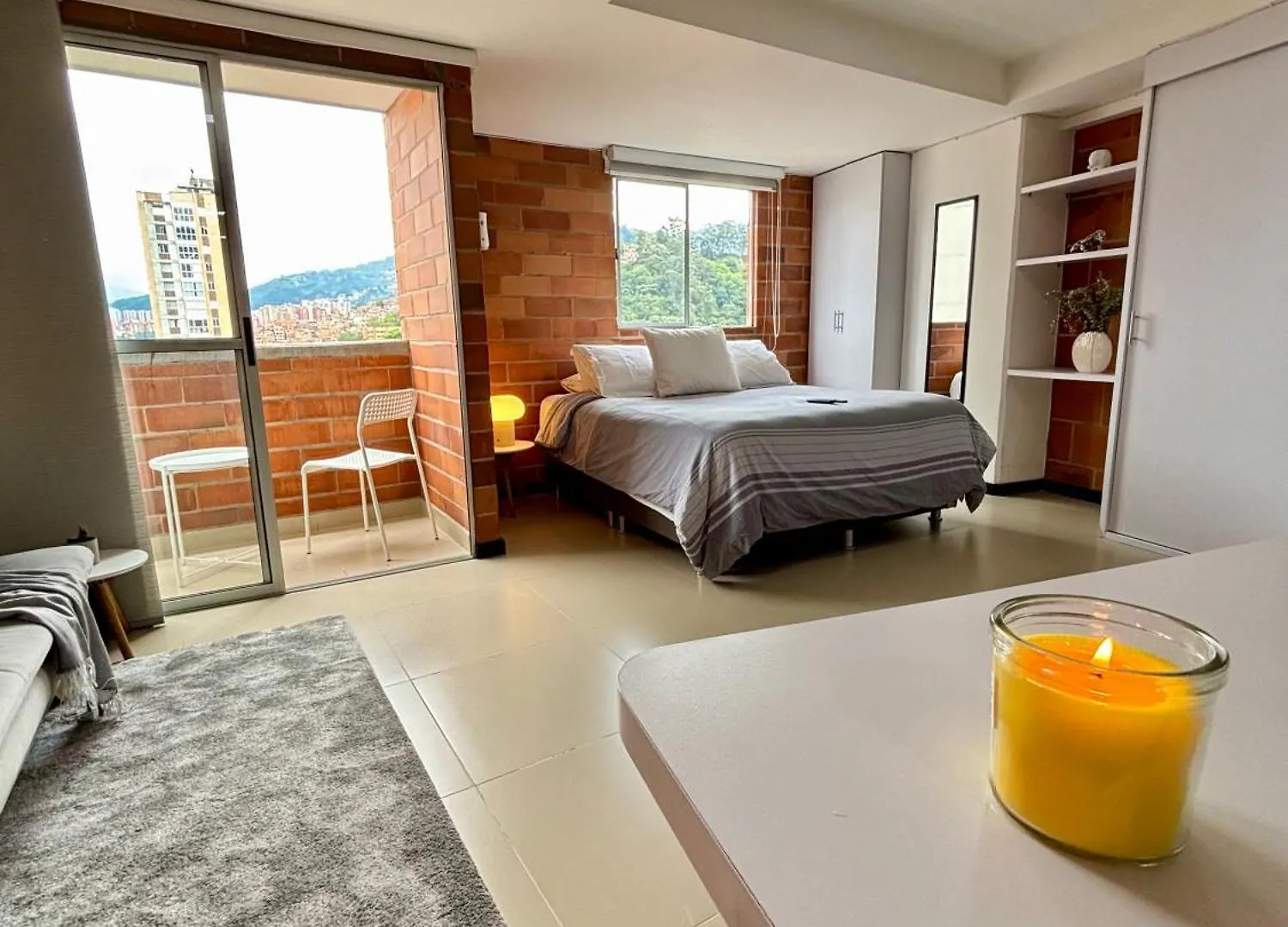 Increible Apartaestudio Cerca Al Centro Comercial Los Molinos Medellín