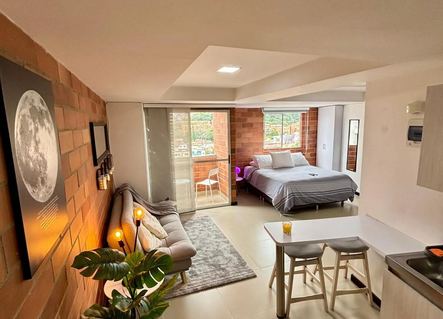 Increible Apartaestudio Cerca Al Centro Comercial Los Molinos Medellín