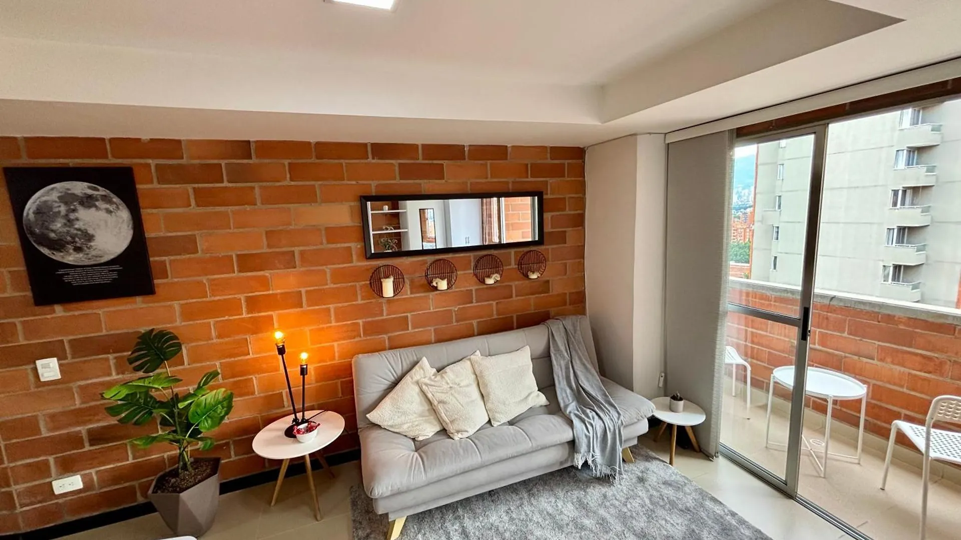 Increible Apartaestudio Cerca Al Centro Comercial Los Molinos Medellín